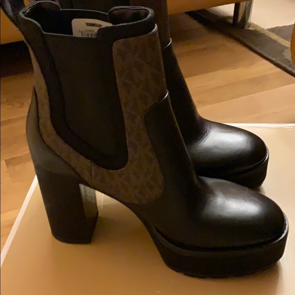 Michael Michael Kors Cramer Platform Dress Booties - Picture 5 of 6